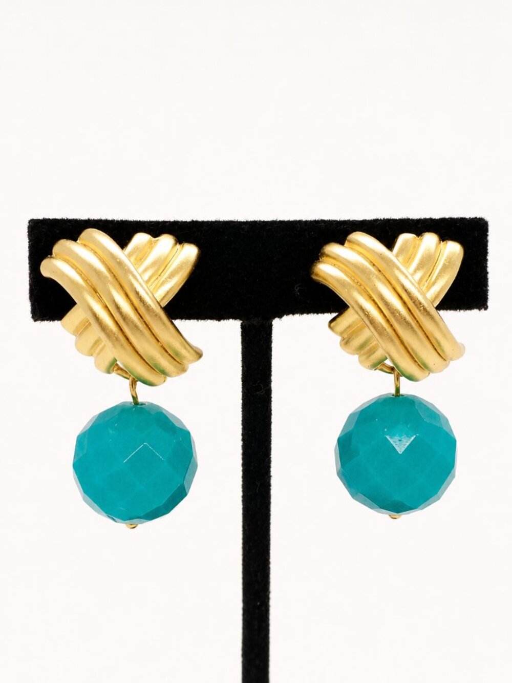 VINTAGE NORMA JEAN EARRINGS Teal Faceted Bead Gold Tone Clip Ons